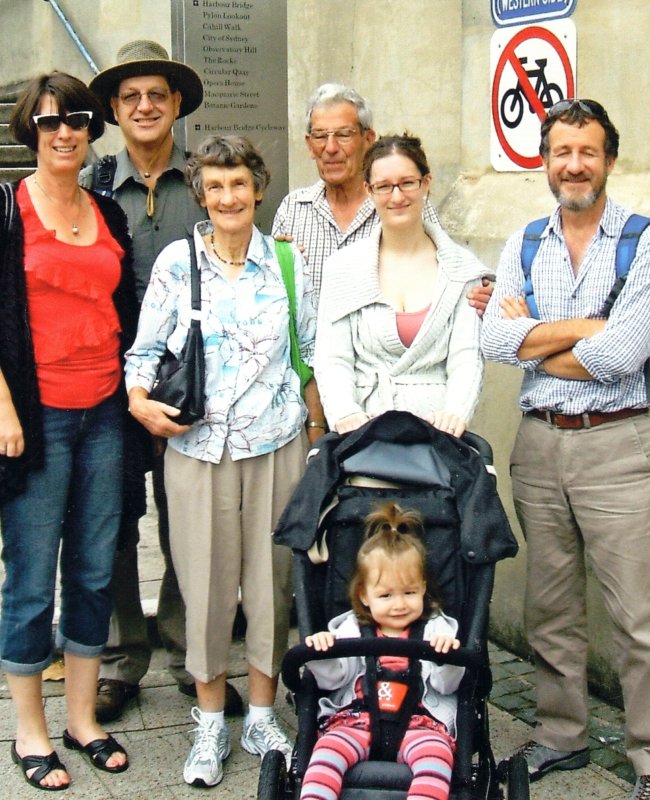 Ray with four generations